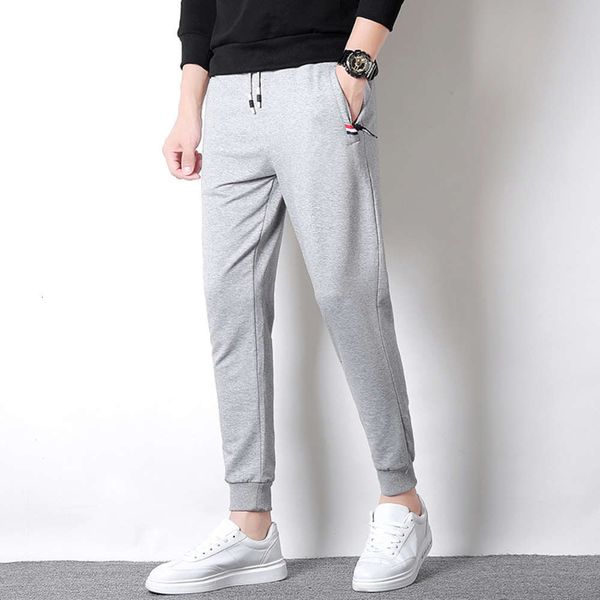 sportswear men's spring and autumn breathable casual pants men's knitted pants autumn running trend large pantswinter, Black
sportswear men's spring and autumn breathable casual pants men's knitted pants autumn running trend large pantswinter, Black