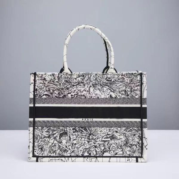 sell well fashion women luxurys designers bags 2021 luxury handbag casual shopping bag large capacity canvas fashion backpack z1286
sell well fashion women luxurys designers bags 2021 luxury handbag casual shopping bag large capacity canvas fashion backpack z1286