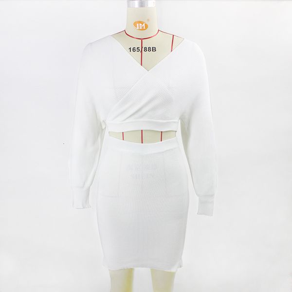 elegant sweater suit women v neck long lantern sleeve crop and short skirt two piece set femal autumn clothes 2 piece set, White
elegant sweater suit women v neck long lantern sleeve crop and short skirt two piece set femal autumn clothes 2 piece set, White