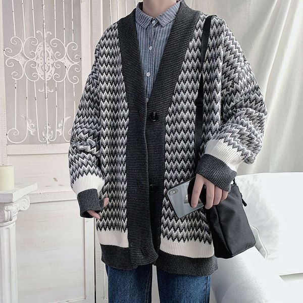 2021autumn and winter new men's loose trend cardigan lovers plaid sweater men, White;black
2021autumn and winter new men's loose trend cardigan lovers plaid sweater men, White;black