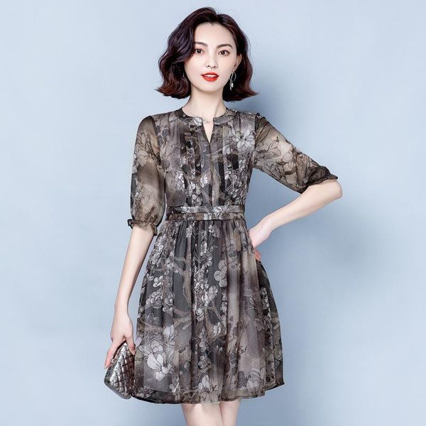 women's blouses & shirts 2021 summer clothing style floral dress fashion chiffon 5-sleeve, White
women's blouses & shirts 2021 summer clothing style floral dress fashion chiffon 5-sleeve, White