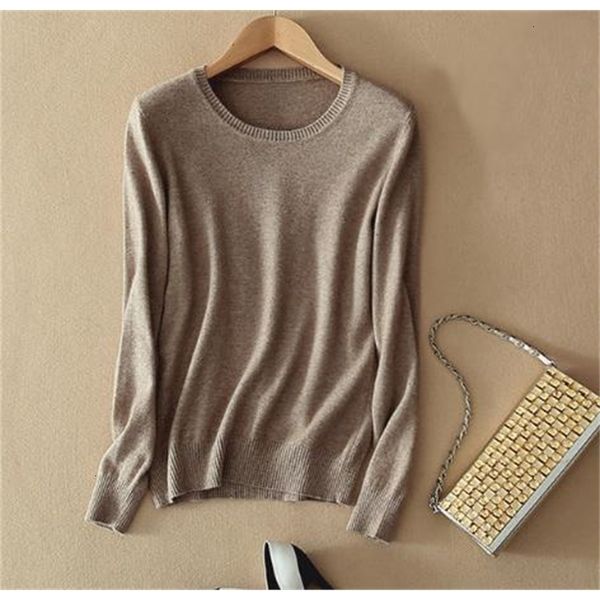new soft 2021 warm cashmere women o-neck pull femme hiver jumper long knitted sweater qq9r, White;black
new soft 2021 warm cashmere women o-neck pull femme hiver jumper long knitted sweater qq9r, White;black