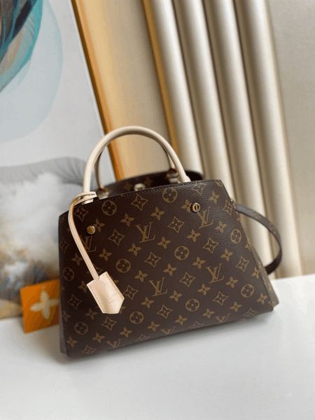 gg's louis's vutton's ysls designers handbags purses shoulder bag women tote brand letter embossing crossbody bags backpacks
gg's louis's vutton's ysls designers handbags purses shoulder bag women tote brand letter embossing crossbody bags backpacks