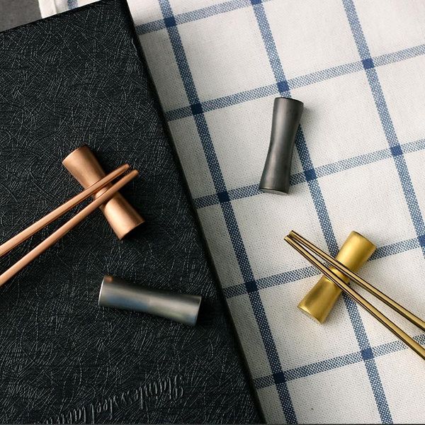 chopsticks 304 stainless steel japanese chopstick rest holder spoon stand rack pillow shape frame art craft kitchen tools
chopsticks 304 stainless steel japanese chopstick rest holder spoon stand rack pillow shape frame art craft kitchen tools