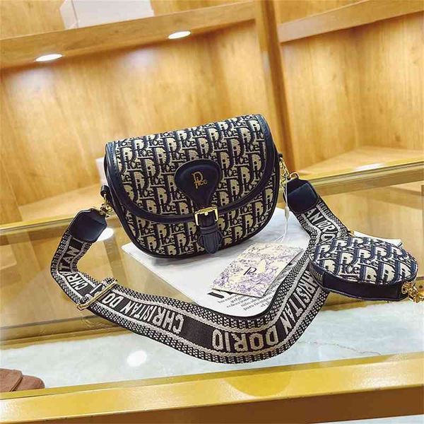 fashion woven women's fashion texture foreign style child mother single shoulder messenger bag small saddle bag 50% clearance sale
fashion woven women's fashion texture foreign style child mother single shoulder messenger bag small saddle bag 50% clearance sale