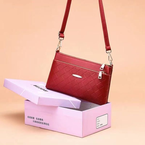 2022 ladies handbag classic motorcycle bag element design rivet leather half crescent le cagole saddle one shoulder oblique sho
2022 ladies handbag classic motorcycle bag element design rivet leather half crescent le cagole saddle one shoulder oblique sho