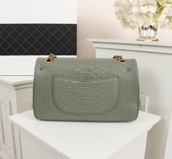 the new alligator shoulder bag for women in 2021 is a with high-end fashion designfashion design
the new alligator shoulder bag for women in 2021 is a with high-end fashion designfashion design