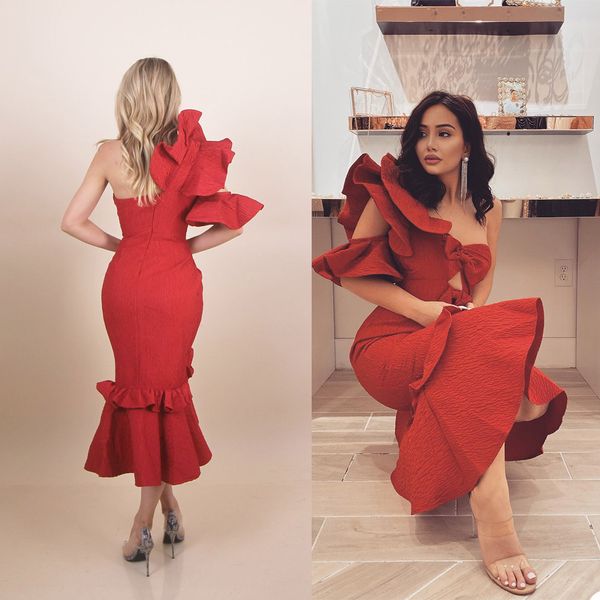 new arrival evening dresses one-shoulder lace appliques prom gowns custom made capped sleeve tea-length special occasion dress, Black;red
new arrival evening dresses one-shoulder lace appliques prom gowns custom made capped sleeve tea-length special occasion dress, Black;red