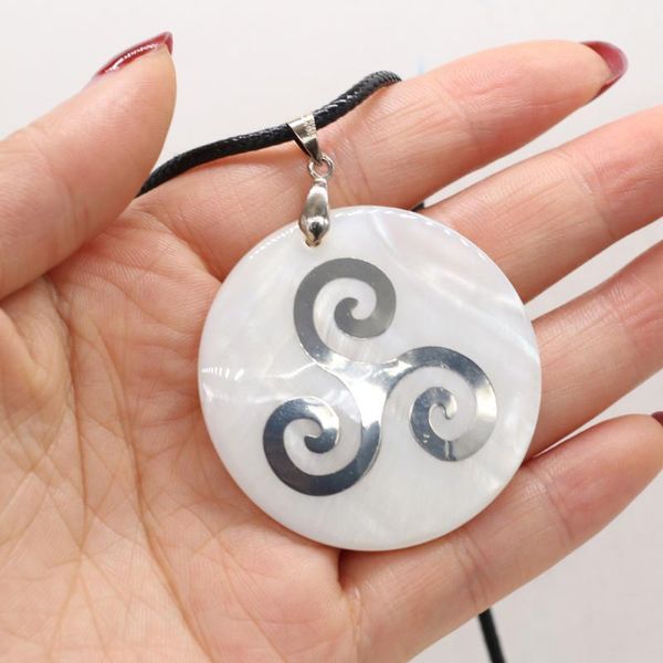 pendant necklaces -selling fashion product natural shell necklace exquisite high-quality jewelry chain length 55+5cm, Silver
pendant necklaces -selling fashion product natural shell necklace exquisite high-quality jewelry chain length 55+5cm, Silver