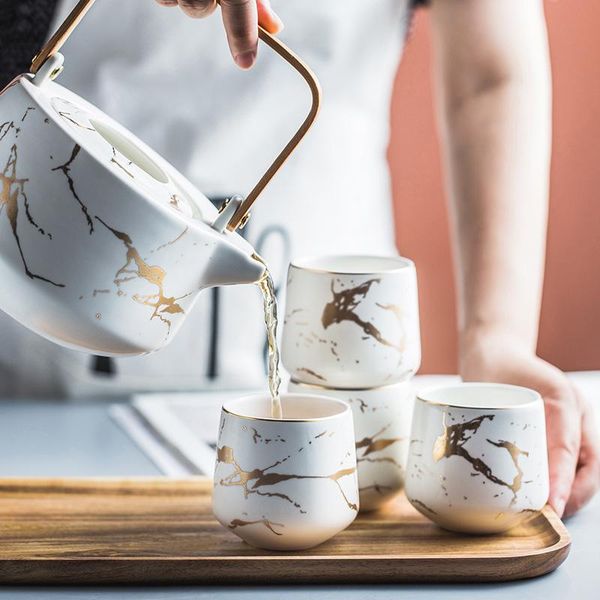 mugs janpanese style ceramic coffee set household water cup included 1pc teapot 4pcs cups and wooden servy tray
mugs janpanese style ceramic coffee set household water cup included 1pc teapot 4pcs cups and wooden servy tray