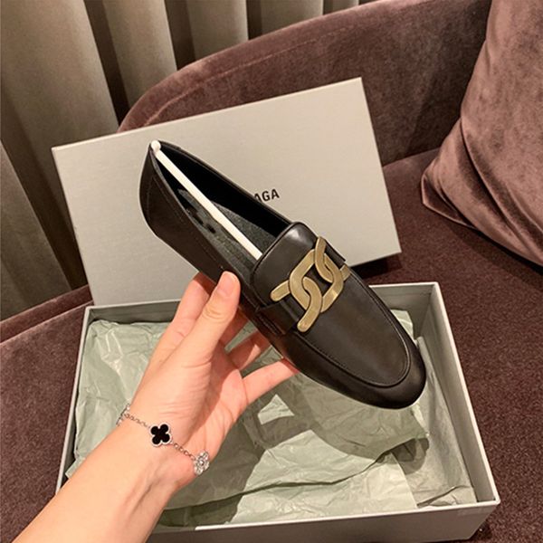 flat sole single women's in the autumn of one-step british style lok fu and small leather shoes, Black
flat sole single women's in the autumn of one-step british style lok fu and small leather shoes, Black