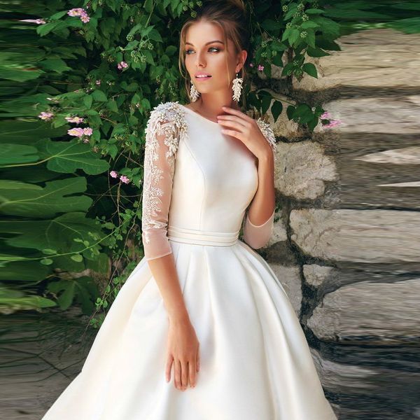satin wedding dress o-neck 3/4 sleeve lace applique a line with pleat belt sweep train bridal gowns vestido robe de mariee noiva, White
satin wedding dress o-neck 3/4 sleeve lace applique a line with pleat belt sweep train bridal gowns vestido robe de mariee noiva, White