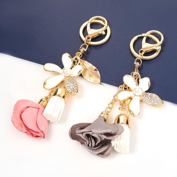 keychains alloy rhinestone dripping oil cloth leather flower keychain 2021 fashion car key ring girl bag ornaments accessories gifts, Silver
keychains alloy rhinestone dripping oil cloth leather flower keychain 2021 fashion car key ring girl bag ornaments accessories gifts, Silver