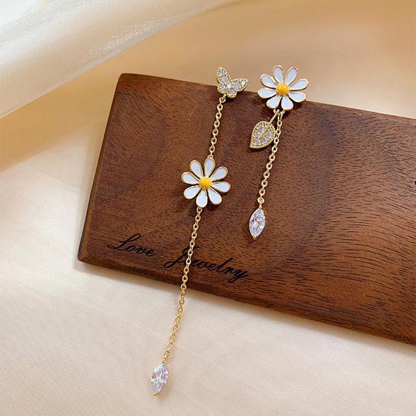 dangle & chandelier personality geometrical asymmetry lovely flowers zircon pendant 2021 japanese and korean fashionable women's earrin, Silver
dangle & chandelier personality geometrical asymmetry lovely flowers zircon pendant 2021 japanese and korean fashionable women's earrin, Silver