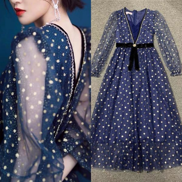 star same paragraph v-neck puff sleeve high waist polka dot dress, Black
star same paragraph v-neck puff sleeve high waist polka dot dress, Black