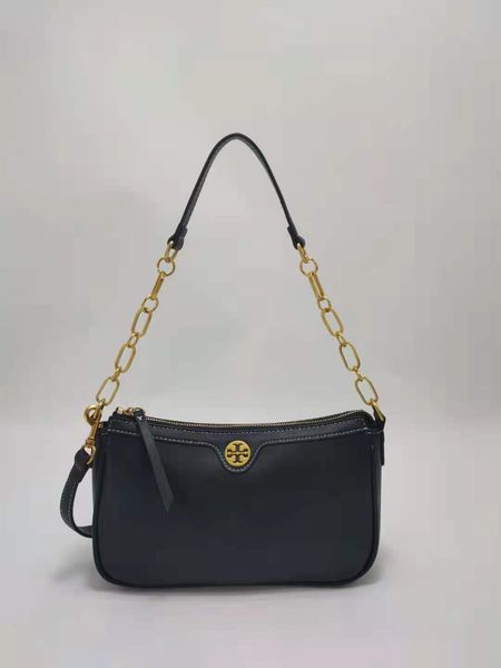 design purse new underarm bag fashion small fragrant moon tooth single shoulder diagonal hand french stick
design purse new underarm bag fashion small fragrant moon tooth single shoulder diagonal hand french stick