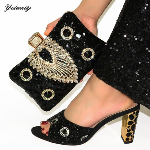 dress shoes fashion design spike heels black and bag set italian style pumps 8cm matching for wedding
dress shoes fashion design spike heels black and bag set italian style pumps 8cm matching for wedding