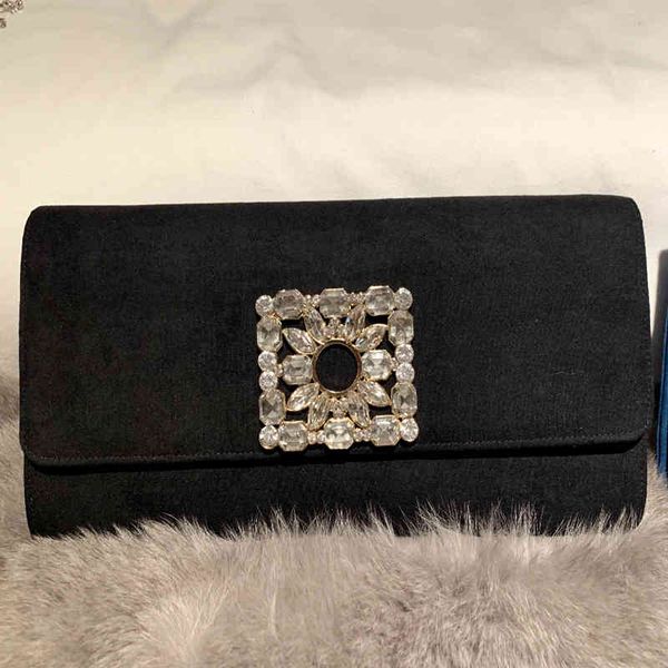 evening bags handbag with cover women's small holding large capacity fashion can put mobile phone dinner bag messenger hand
evening bags handbag with cover women's small holding large capacity fashion can put mobile phone dinner bag messenger hand