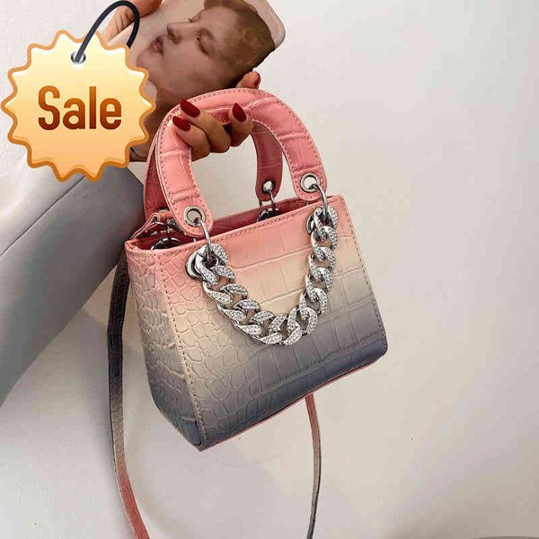 small bag female 2021 spring and summer new fashion portable princess bag texture stone grain gradient color messenger women's bag
small bag female 2021 spring and summer new fashion portable princess bag texture stone grain gradient color messenger women's bag