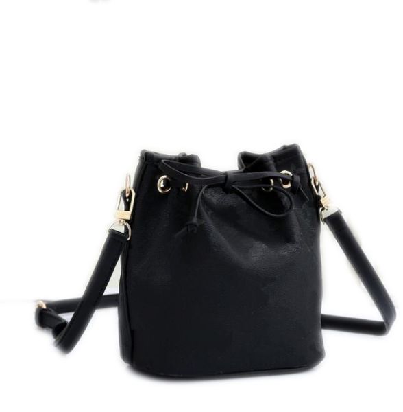 crossbody bag travel luxurys designers clutch brands womens fashion hardware envelope flap letter embroidery women postman messenger kss103
crossbody bag travel luxurys designers clutch brands womens fashion hardware envelope flap letter embroidery women postman messenger kss103