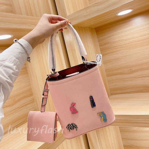 louis vutton bagdesigners luxurys women bucket bag shoulder purses 2021 summer multi-color high-quality brands crossbody bags young handbags
louis vutton bagdesigners luxurys women bucket bag shoulder purses 2021 summer multi-color high-quality brands crossbody bags young handbags