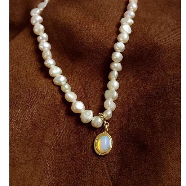 pendant necklaces baroque freshwater pearl necklace irregular shaped pearls moonstone choker chain temperament elegant female, Silver
pendant necklaces baroque freshwater pearl necklace irregular shaped pearls moonstone choker chain temperament elegant female, Silver