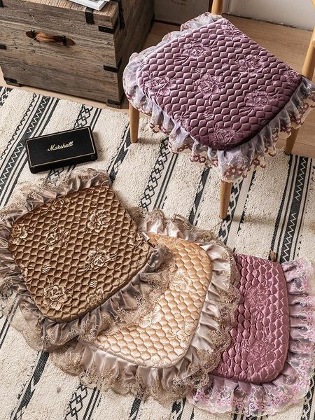 four seasons universal pleuche chair cushion household non-slip simple strap removable and washable student chair cushion off
four seasons universal pleuche chair cushion household non-slip simple strap removable and washable student chair cushion off