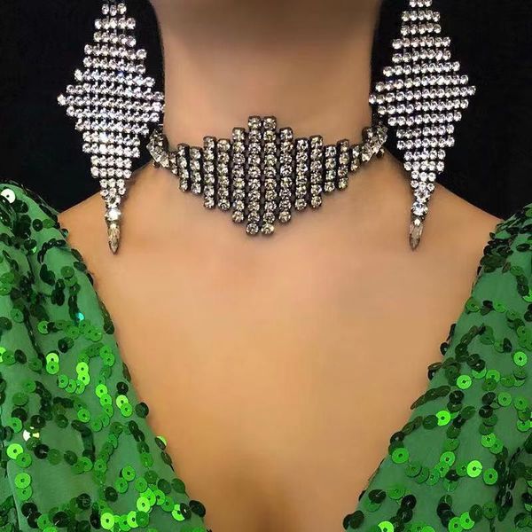 chokers 2021jewelry set shiny rhinestone women's retro necklace earrings exaggerated charm geometric fashion nightclub wedding, Golden;silver
chokers 2021jewelry set shiny rhinestone women's retro necklace earrings exaggerated charm geometric fashion nightclub wedding, Golden;silver