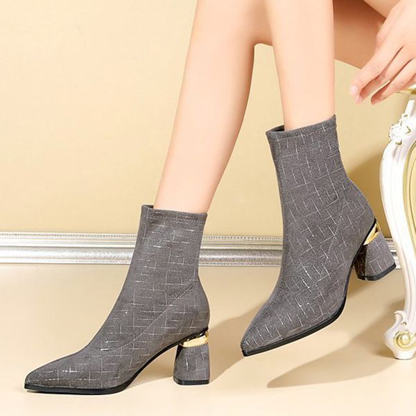 2021 autumn winter women high heels ankle boots pointed toe dress shoes black lines square heeled ladies shoes botas mujer 8811n
2021 autumn winter women high heels ankle boots pointed toe dress shoes black lines square heeled ladies shoes botas mujer 8811n