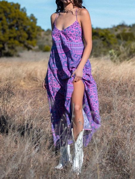 2021 bohemian v neck floral print backless boho dress summer holiday woman cross spaghetti strap dresses beach sling vestidos, Red
2021 bohemian v neck floral print backless boho dress summer holiday woman cross spaghetti strap dresses beach sling vestidos, Red