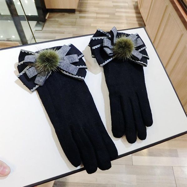 sports gloves cashmere bowknot mink korean fashion ladies five-finger cute big fur ball warm touch screen a407, Black
sports gloves cashmere bowknot mink korean fashion ladies five-finger cute big fur ball warm touch screen a407, Black