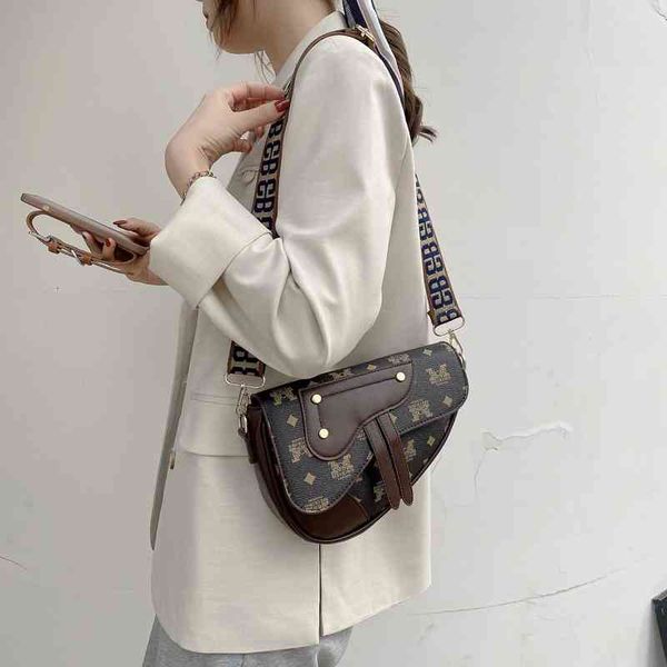 80% off saddle bag women's spring and summer new fashion single shoulder messenger bag fashion printed armpit versatile handbags
80% off saddle bag women's spring and summer new fashion single shoulder messenger bag fashion printed armpit versatile handbags
