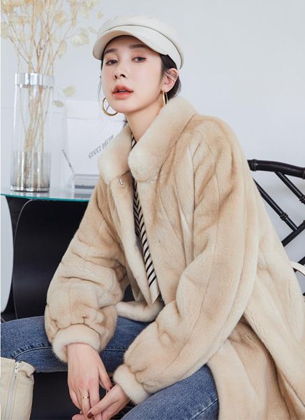 women's fur & faux arlenesain mink slightly oversized jacket with stand collar and button fastening, Black
women's fur & faux arlenesain mink slightly oversized jacket with stand collar and button fastening, Black