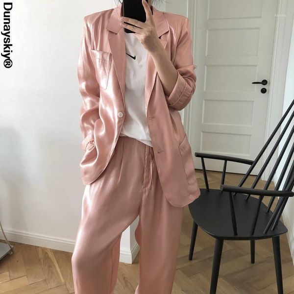 women's suits & blazers 2021 spring and summer notched collar full sleeves satin fabtric single breasted blazer female top, White;black
women's suits & blazers 2021 spring and summer notched collar full sleeves satin fabtric single breasted blazer female top, White;black