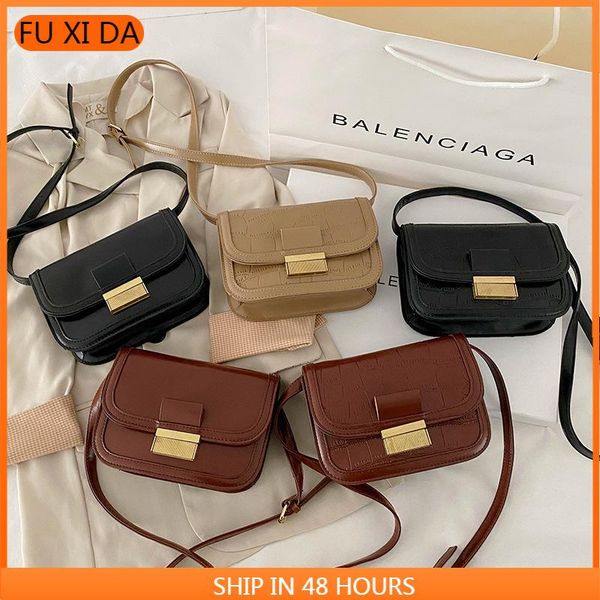 fashion messenger small square bag chain pure color simplicity small soft leather handbag women 2021 new handbag and purse
fashion messenger small square bag chain pure color simplicity small soft leather handbag women 2021 new handbag and purse