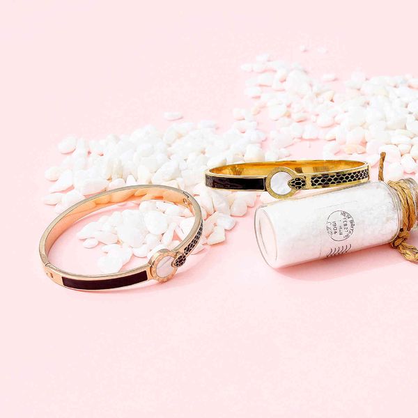 design jewelry baojia serpentine jewelry titanium steel ceramic sky star flexible buckle bracelet rose gold accessories, White
design jewelry baojia serpentine jewelry titanium steel ceramic sky star flexible buckle bracelet rose gold accessories, White