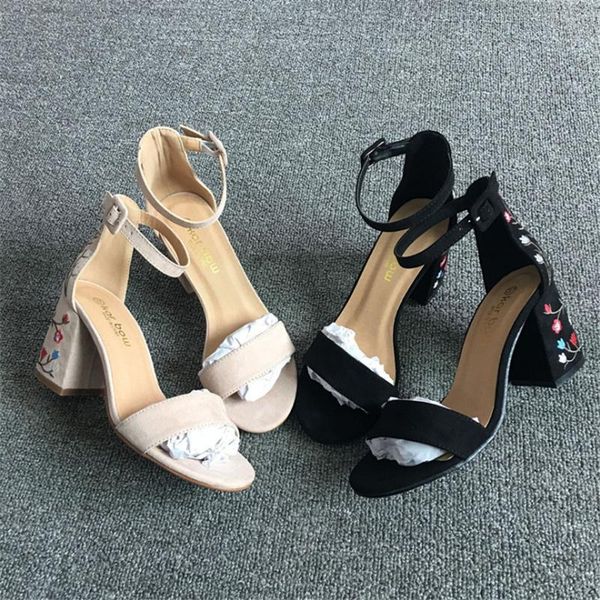 2021 embroider high heel sandals women summer sandals ethnic floral party shoes fashion elegant small fresh, Black
2021 embroider high heel sandals women summer sandals ethnic floral party shoes fashion elegant small fresh, Black