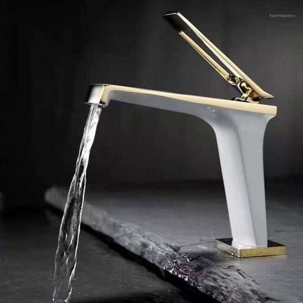 bathroom sink faucets basin faucet solid brass single handle hole taps mixer tap chrome/gold1
bathroom sink faucets basin faucet solid brass single handle hole taps mixer tap chrome/gold1