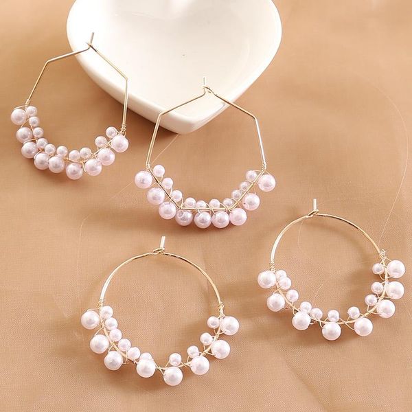 Bohemian Weave Imitation Pearl Hoop Earrings for Women 2021 Round Bead Metal Geometric Earring Hoops Aretes Aro Female Jewelry, Golden;silver
Bohemian Weave Imitation Pearl Hoop Earrings for Women 2021 Round Bead Metal Geometric Earring Hoops Aretes Aro Female Jewelry, Golden;silver