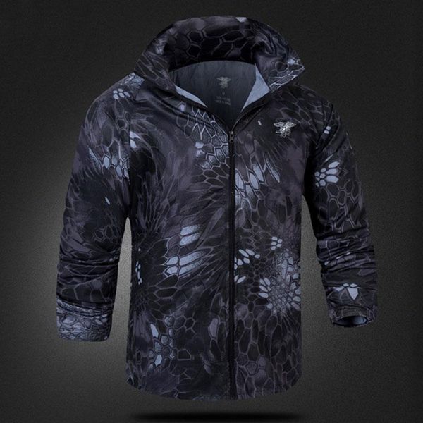 men's jackets 2021 fashion thin skin clothes tactical camouflage clothing garment dust coat trench, Black;brown
men's jackets 2021 fashion thin skin clothes tactical camouflage clothing garment dust coat trench, Black;brown