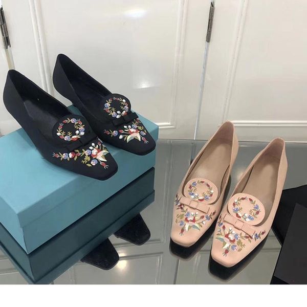 dress shoes silk satin kitten heel summer women square toe vintage classic embroidry fowers decor pumps for ladies stilettos 2021, Black
dress shoes silk satin kitten heel summer women square toe vintage classic embroidry fowers decor pumps for ladies stilettos 2021, Black