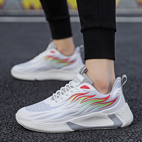 2020 trend new men sports shoes comfortable outdoor trend men sneakers rubber hard-wearing walking shoes running shoes non-slip
2020 trend new men sports shoes comfortable outdoor trend men sneakers rubber hard-wearing walking shoes running shoes non-slip