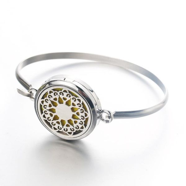 charm bracelets stainless steel kaleidoscope pattern aroma spread bangles perfume essential oil diffuser lockets magnetic, Golden;silver
charm bracelets stainless steel kaleidoscope pattern aroma spread bangles perfume essential oil diffuser lockets magnetic, Golden;silver