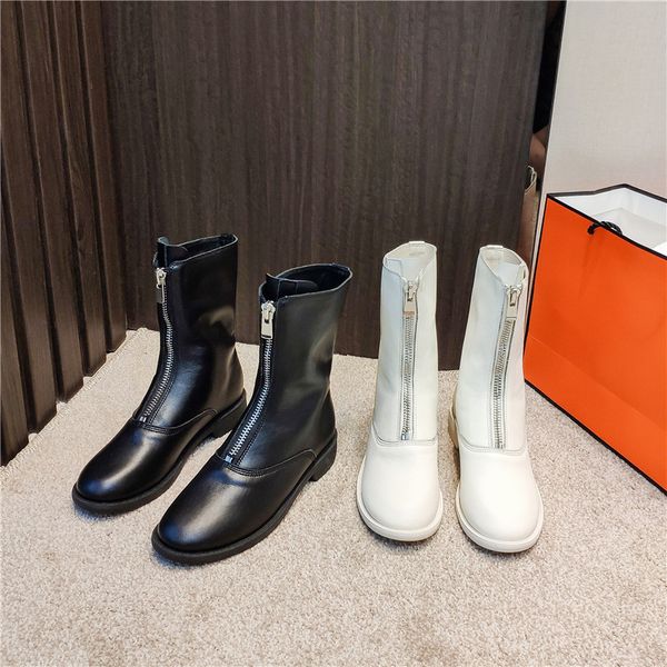 classic front zipper leather flat bottom middle versatile martin women's autumn and winter short boots, Black
classic front zipper leather flat bottom middle versatile martin women's autumn and winter short boots, Black