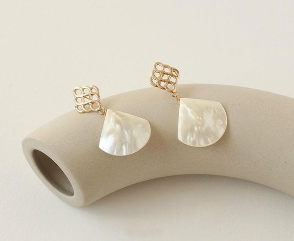 natural shell geometric creative temperament jewelry earrings for women, Silver
natural shell geometric creative temperament jewelry earrings for women, Silver