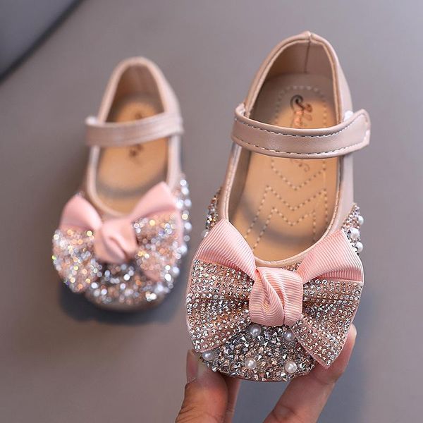 flat shoes autumn baby girls for wedding and party kids leather little rhinestone crystal princess chaussure fille, Black;grey
flat shoes autumn baby girls for wedding and party kids leather little rhinestone crystal princess chaussure fille, Black;grey