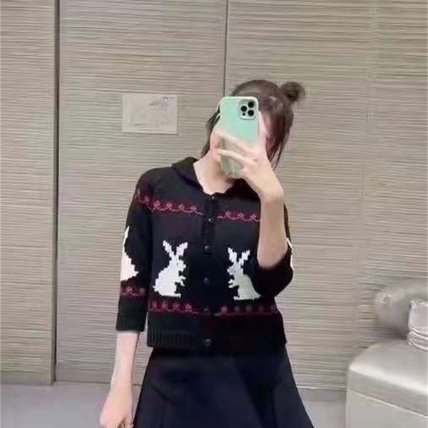 lovely little white rabbit tanabata series 21 early autumn new products simple sweet doll collar long sleeve knitted sweater women, White;black
lovely little white rabbit tanabata series 21 early autumn new products simple sweet doll collar long sleeve knitted sweater women, White;black