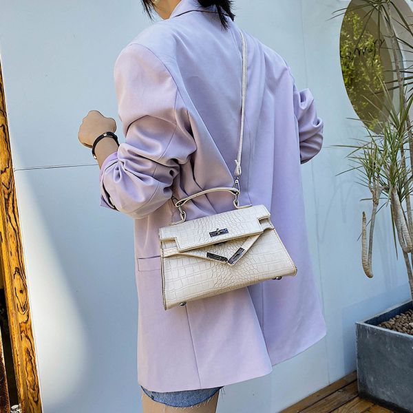 hbp women designers fashion handbags 2021 shoulder bags european and american retro crossbody trend flash wholesale 3 color
hbp women designers fashion handbags 2021 shoulder bags european and american retro crossbody trend flash wholesale 3 color