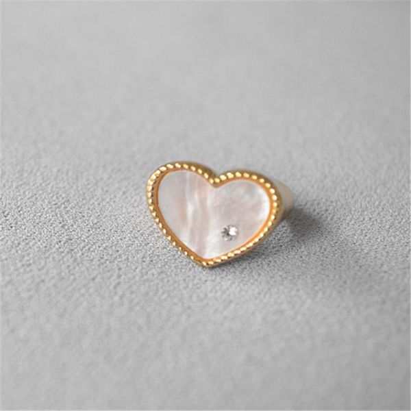 cluster rings 2021 fashion jewelry white shell heart trendy gold plated ring for women, Golden;silver
cluster rings 2021 fashion jewelry white shell heart trendy gold plated ring for women, Golden;silver