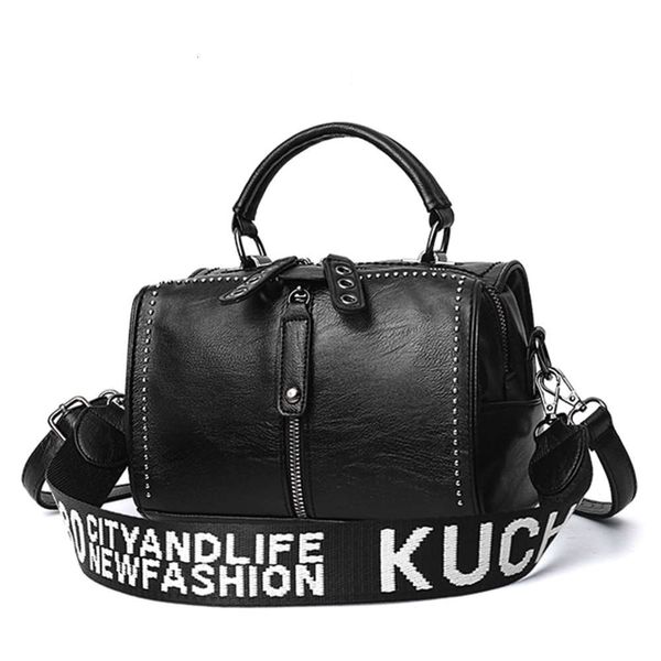 hbp fashion women 2021 new personalized rivet pillow soft leather wide shoulder strap portable messenger pu lady bag
hbp fashion women 2021 new personalized rivet pillow soft leather wide shoulder strap portable messenger pu lady bag